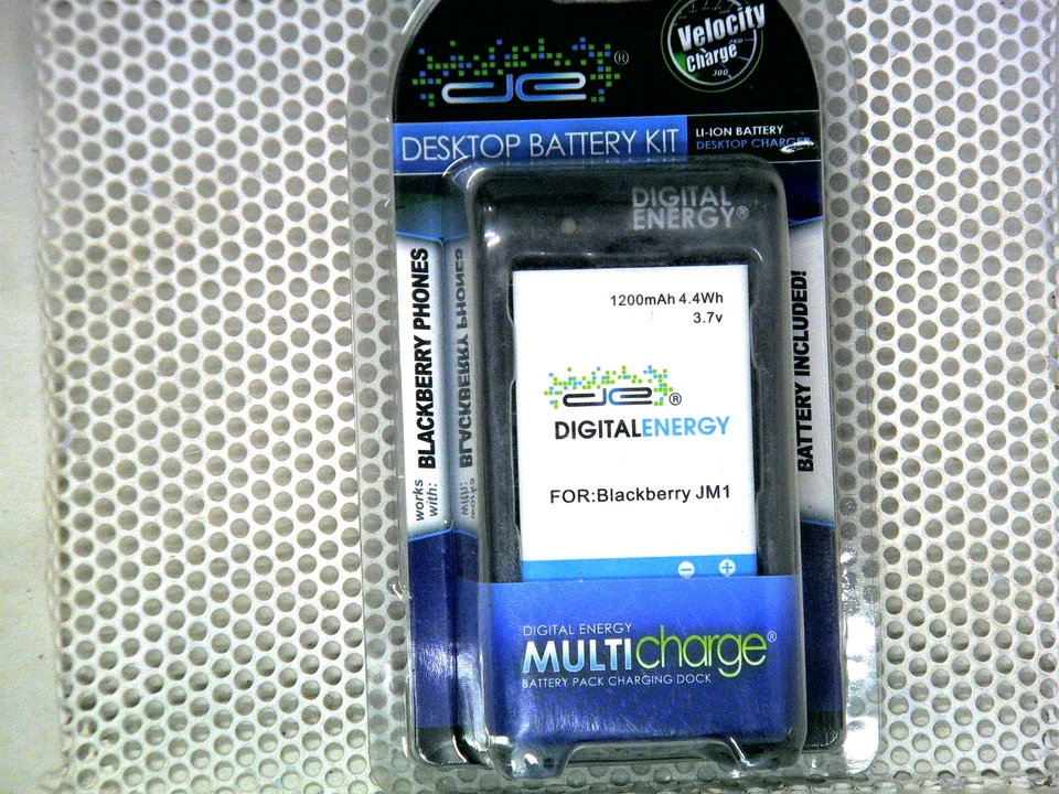 Digital Energy Desktop Battery Kit for Blackberry Jm1