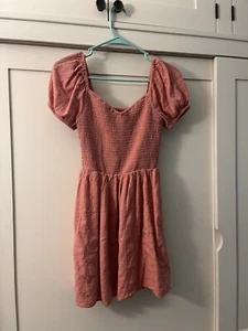 Größe XXS Rüschenärmel gesmockt kurz prarie Kleid mit Ösendetail - Bild 1 von 3
