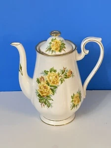 Royal Albert Yellow Tea Rose 5 Cup Coffee Pot Excellent Condition. - Picture 1 of 10