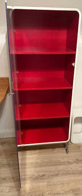 2 Retroschränke weiß/rot mit Gebrauchsspuren - Bild 1 von 4