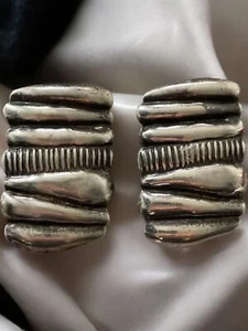 .925 sterling silver clip on earrings Vintage Fine Jewelry Estate Gifts Deals - Picture 1 of 3