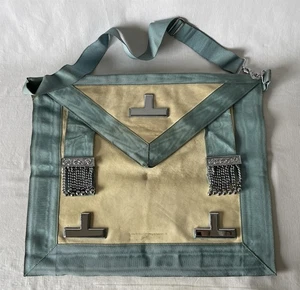 Vintage TOYE & Co. Craft WM Worshipful Masters Apron Masonic Regalia APRON - Foto 1 di 19