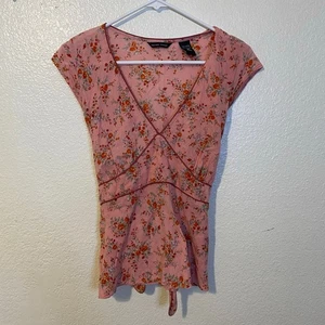 Vintage Y2K New York & Co. Baumwolle Blumen Babydoll Krawatte Bluse Top Größe Medium - Bild 1 von 6