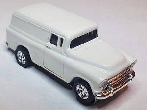 NEW SUBURBAN . ULTRA G CHASSIS, NEUE CHROMFELGEN & REIFEN TJet HO Slot - Bild 1 von 8