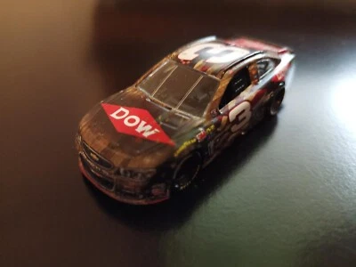 USED 1/64 NASCAR 2017 AUSTIN DILLON DOW  SALUTES CHARLOTTE RACED WIN READ LOOSE - Image 1 of 4