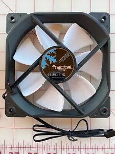 Fractal Design Dynamic X2 GP-12 120mm Case Fans 3 Pin 1200 Rpm, White Blade - Picture 1 of 3