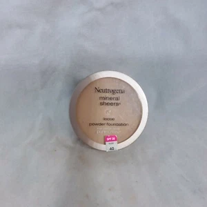 Neutrogena Mineral Sheers Loose Powder Foundation Nude 40  - Picture 1 of 3