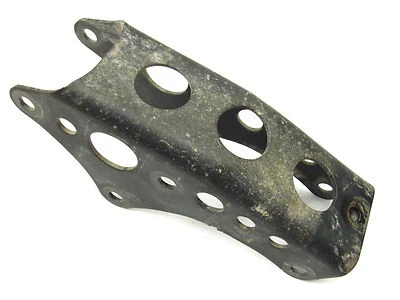 1982 SUZUKI 82 DR250 DR 250 DR250Z - LOWER PLATE ENGINE FRAME BRACKET - Imagem 1 de 3
