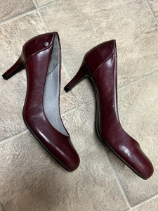 LifeStride Parigi Pump Heel Womens Sz 8 - Wine Red ๐ ๐ท - Picture 1 of 7