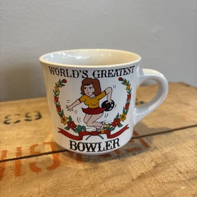 Taza de café vintage de dibujos animados "World's Greatest Bowler" de la década de 1970 marca Papel   Foto 1 de 4