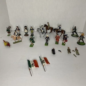 Lotto soldato militare vintage assortito metallo/piombo giocattolo britannico e senza marchio - Foto 1 di 12