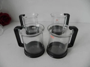 4 Teegläser Grog Heissgetränk Bodum Glas schwarzer Kunststoffhalter - Picture 1 of 4