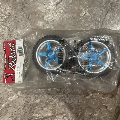 Redcat Racing blue rear wheels and tires 06026PB - Image 1 of 3