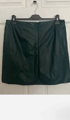 New Look Petite Emerald Green Leather Mini Skirt Size 16uk Brand New. - Image 1 of 3