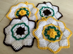 Topflappen selbstgehäkelt 2 Paar Gelb / Braun Handarbeit - Bild 1 von 3