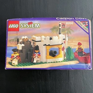 LEGO Pirates: Cannon Cove (6266) - Picture 1 of 12