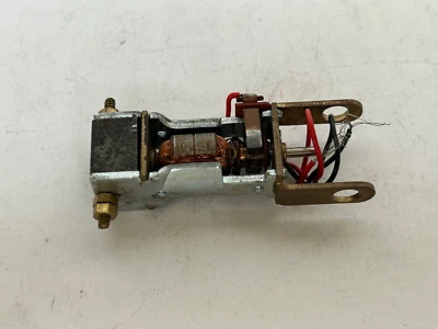 Motor Strombecker para autoramas escala 1/24 novo na caixa - Imagem 1 de 2