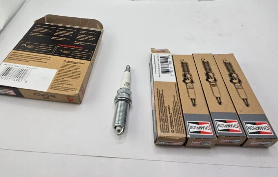 (CANTIDAD 12) Bujía Champion Copper Plus 975 REC10YC4 para Lexus ES350 2018 Foto 1 de 4