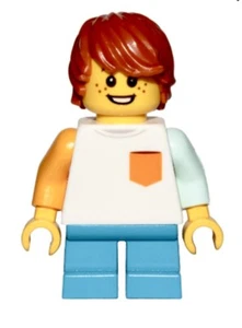NEU Lego Minifiguren JUNGE WEISSES SHIRT orange Tasche & Haare, azurblau kurze Beine Sommersprossen - Bild 1 von 1