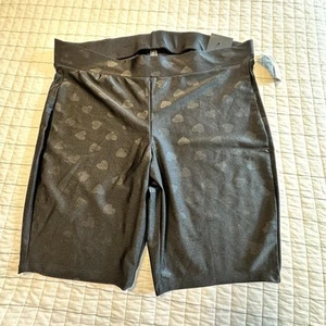 Torrid Black Embossed Hearty Short Size 2 New With Tags - Picture 1 of 7