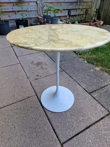 Orginal Saarinen Tulip Beistelltisch von Knoll hat einen Durchmesser von 51 cm. - Bild 1 von 4