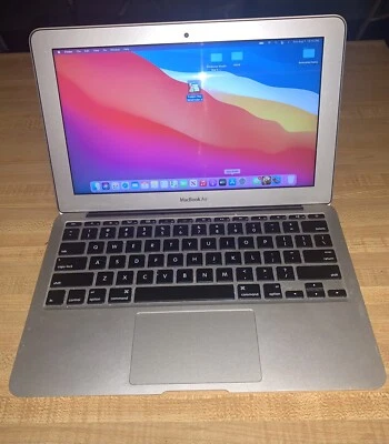 Apple MacBook Air 13"(1TB SSD, Intel Core i5 4th Gen., 1.3GHz, 4GB) Laptop -... - Image 1 of 4