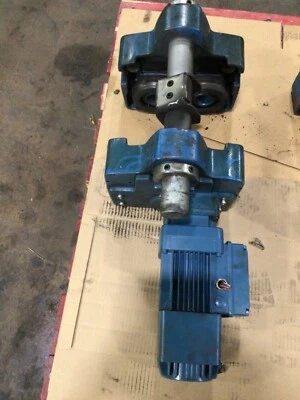 Carrello motorizzato Demag (proveniente da paranco 25-2500 5500 libbre) #4004SHVFJ82 - Immagine 1 di 4