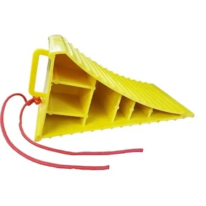 LARGE WHEEL CHOCK with HANDLE and ROPE motorhome caravan car van campervan - Picture 1 of 1