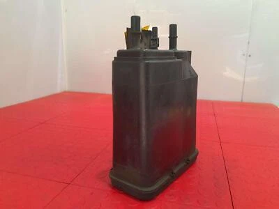 Bote de carbón de emisiones de vapor Chevrolet GMC Workhorse 2004-19 OEM 15137021 Foto 1 de 4