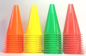 10er Set Markierkegel 18 cm - Pylone, Hütchen, Kegel - verschiedenen Farben - Bild 1 von 5