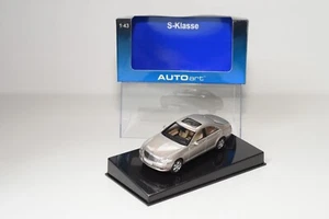 A76 1:43 AUTOART 56201 MERCEDES-BENZ S-CLASS S-CLASS SWB 2005 CUBANITSILVER MIB - Picture 1 of 18