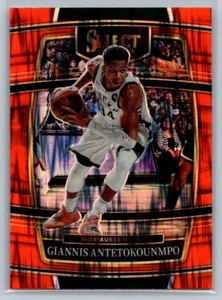 2021-22 Panini Select #35 Giannis Antetokounmpo Orange Flash Prizms - Picture 1 of 2