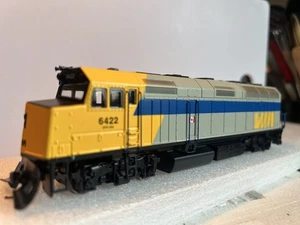 NEW Walthers 910-19475 EMD F40PH ESU Sound & DCC VIA #6406 Locomotive HO Scale - Picture 1 of 10
