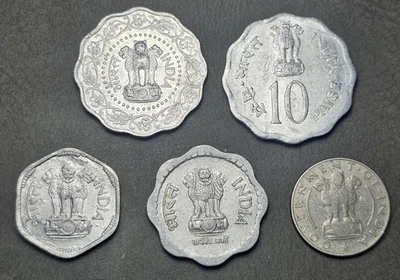 Lot of 5 coins India - Image 1 of 2