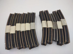 Life-Like HO Scale Curved Brass Track 109pc Lot Radius Model Railroad Train - Picture 1 of 6