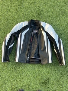 FRANK THOMAS XTi 2 MOTORCYCLE JACKET MENS SIZE M Medium ARMORED Leather Racing - Picture 1 of 12