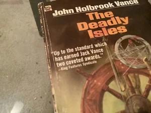 The Deadly Isles John Holbrook Vance 1969 Ace PB - Picture 1 of 3