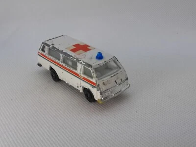 Ambulancia furgoneta Toyota Hiace vintage Zylmex Zee Toys P332 usada difícil de encontrar E210 Foto 1 de 4
