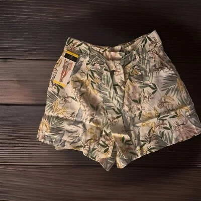 Corbata corta delantera Dalia de mezcla de lino para dama, combo blanco roto, pequeña Foto 1 de 4