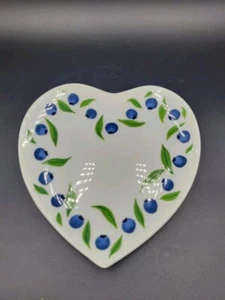 Williams Sonoma Heart Shape Plate Blueberry La Mure Chene Dessert Appetizer - Picture 1 of 4