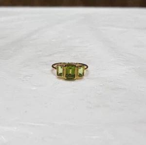 1.70 Ct Peridot Three-Stone Ring 14k Solid Yellow Gold - Picture 1 of 7