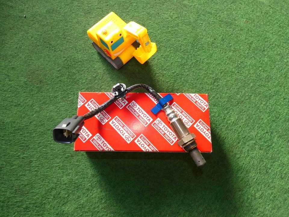 Sonda lambda originale Toyota Land Cruiser 200 Lexus LX570 89465-60370 - Immagine 1 di 1