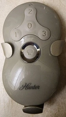 Hunter Genuine Replacement Handheld Ceiling Fan Remote 99123-USED/WORKS - Image 1 of 3