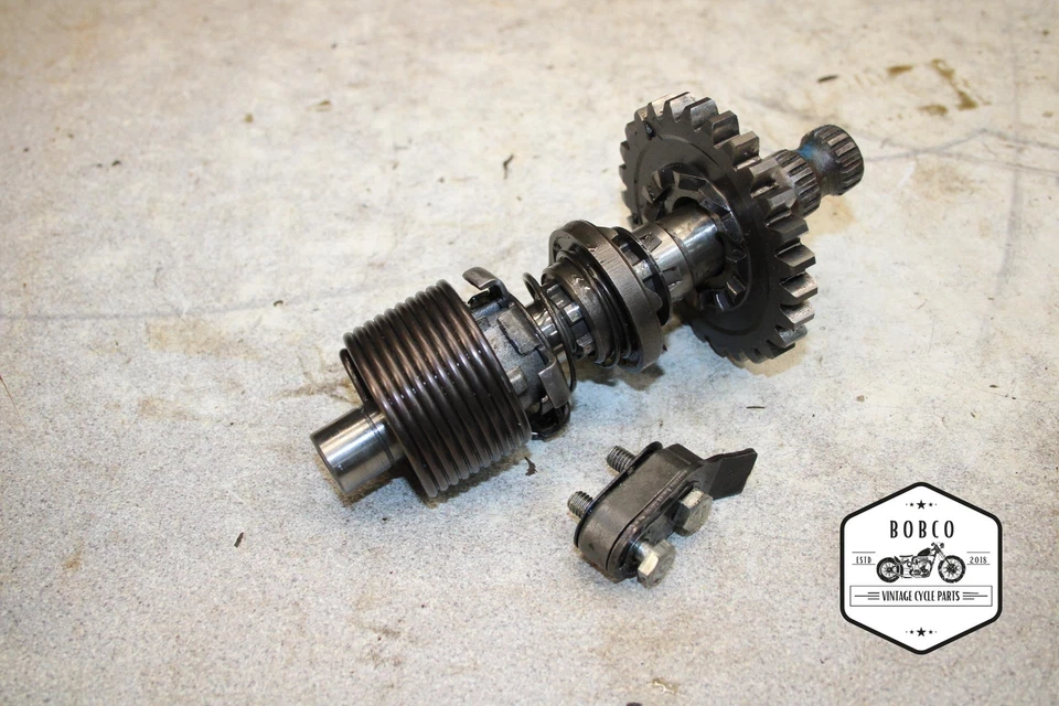 Suzuki TS400 1977 Apache eje de arranque T12-1180, UW Foto 1 de 4