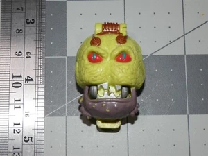 1993 Mighty Max Brain Face Shrunken Head Bluebird Toys Mattel Complete Playset - Picture 1 of 5