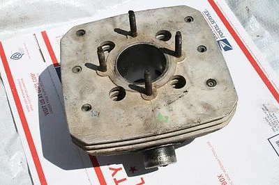 Harley Davidson SX 175 1975 OEM cilindro barril  Foto 1 de 4