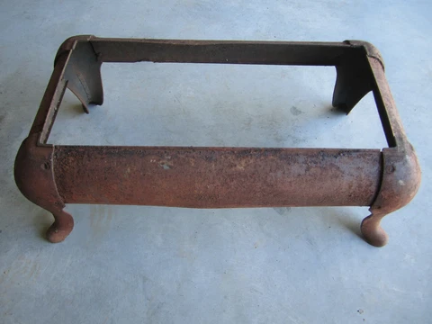 CURVY ANTIQUE METAL BASE - COFFEE TABLE - OUTDOOR SEAT - END TABLE - MANY USES Cover