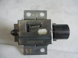 HOLDEN COMMODORE UTE VR VS VU VY VZ SPARE WHEEL WINCH (USED) - Picture 1 of 3