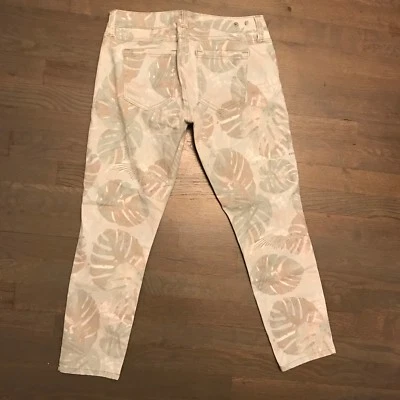 CAbi Jeans Pants #54077 Style #227 Floral Skinny Crop Women's 4 - Image 1 of 4