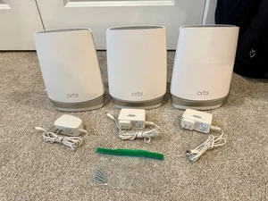 Netgear Orbi AX4200 Mesh WiFi System 3-Pack - Whole Home Coverage RBR750 RBS750 - Afbeelding 1 van 3